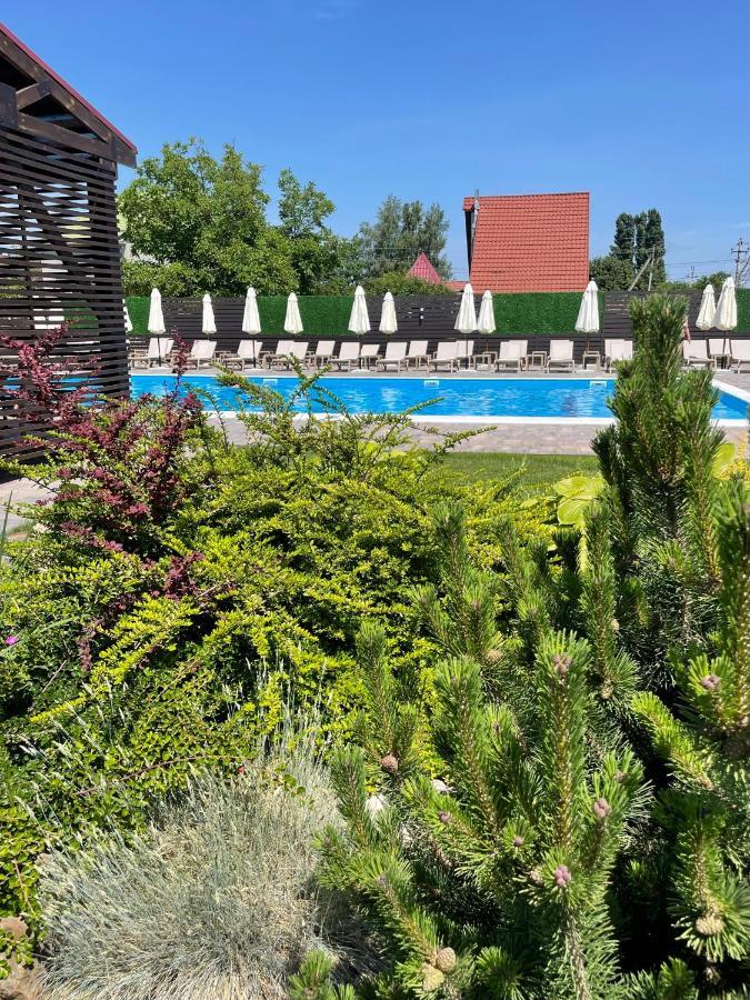 Veles Hotel Фонтанка Экстерьер фото