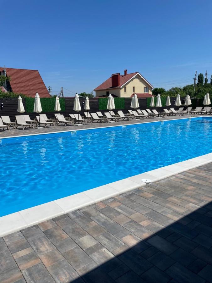 Veles Hotel Фонтанка Экстерьер фото