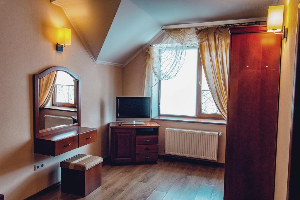 Veles Hotel Фонтанка Экстерьер фото