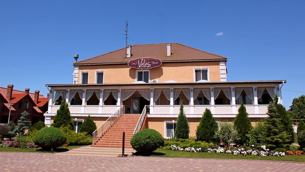 Veles Hotel Фонтанка Экстерьер фото