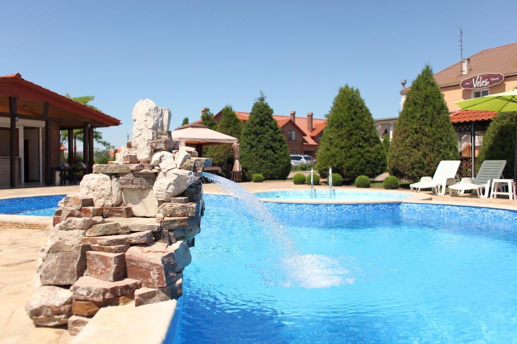Veles Hotel Фонтанка Экстерьер фото