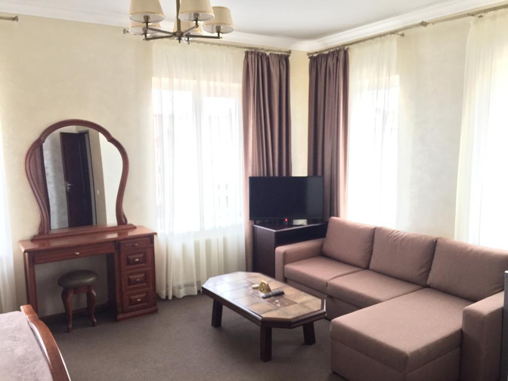 Veles Hotel Фонтанка Экстерьер фото